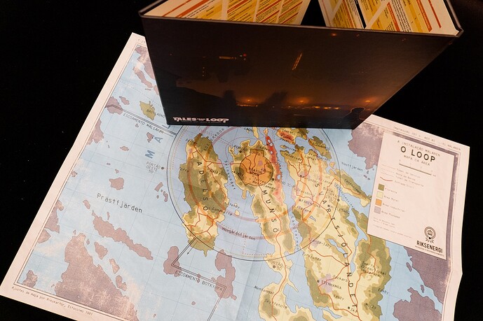 tales-from-the-loop-escudo-do-mestre-mapa
